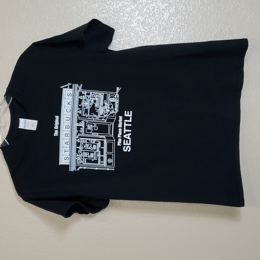 Unisex The Original Starbucks Pike Place Market T-Shirt in Black Medium